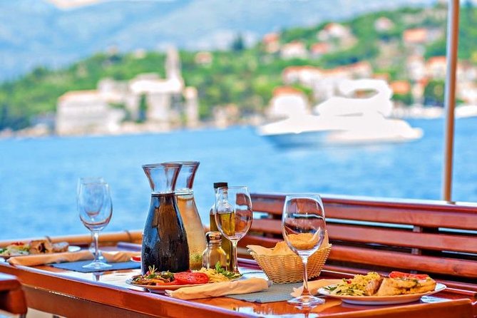 Rent a Traditional Wooden Boat (64 pax) - Snorkeling gear included: when it’s worth bringing your best swim stuff