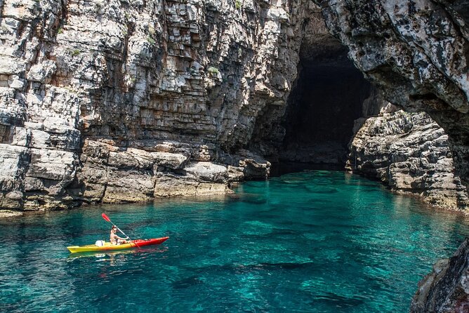 Sea Kayaking Safari Dubrovnik - Meeting point and timing: starting smoothly in Dubrovnik