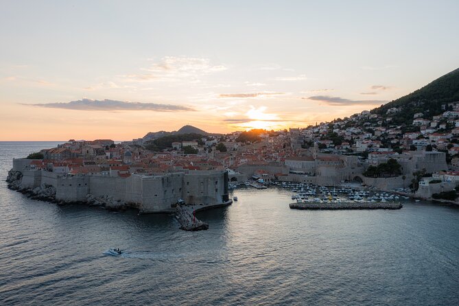 Sunset Panorama Cruise with a Guide on a Wooden Galleon - Drinks, snacks, and comfort: what’s included vs what you buy