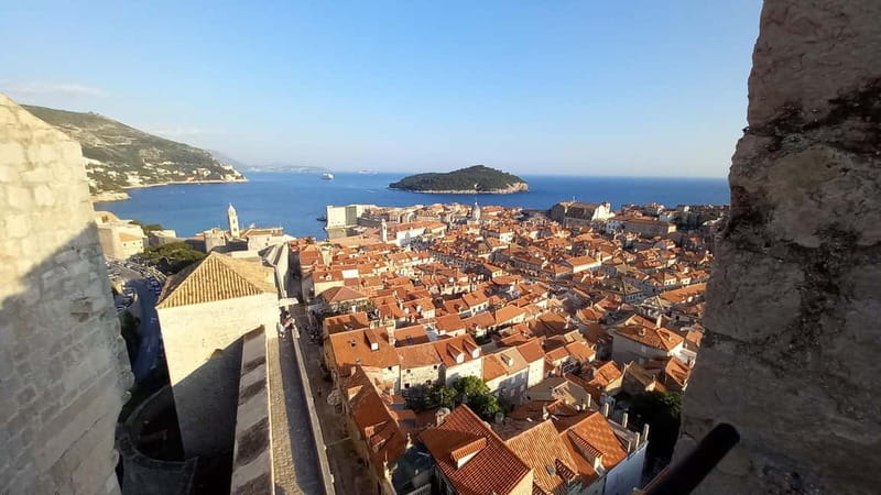 Sunset Wall Walk: 75-Minute Guided Tour & Free Exploration - Comfort, Stairs, and Heights: Know the Reality Before You Go