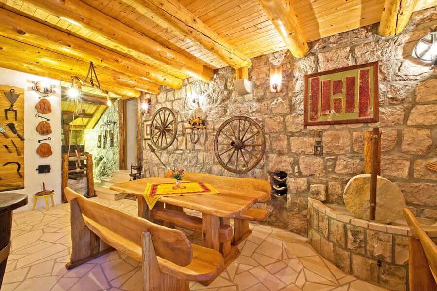 Taste & Tradition of Dubrovnik Countryside - What you actually eat and drink: plan your pace